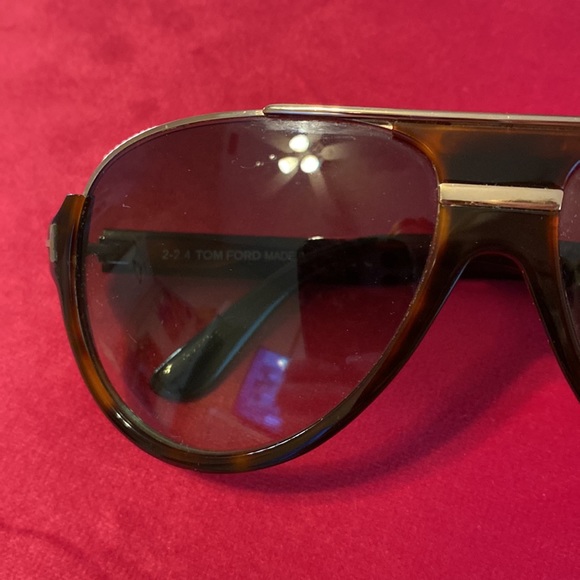 Tom Ford Sunglasses aviator Dimitry TF334 2-2.4 Made in Italy With Case - Picture 8 of 12